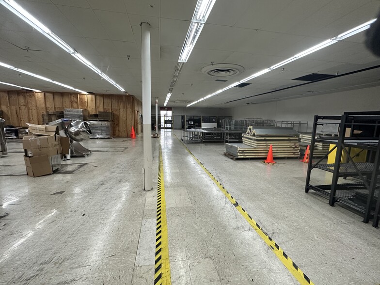 More Photos Of 4325 Broadway St, Eureka Freestanding For Sale