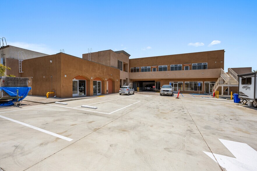 More Photos Of 165 W San Ysidro Blvd, San Ysidro General Retail For Sale