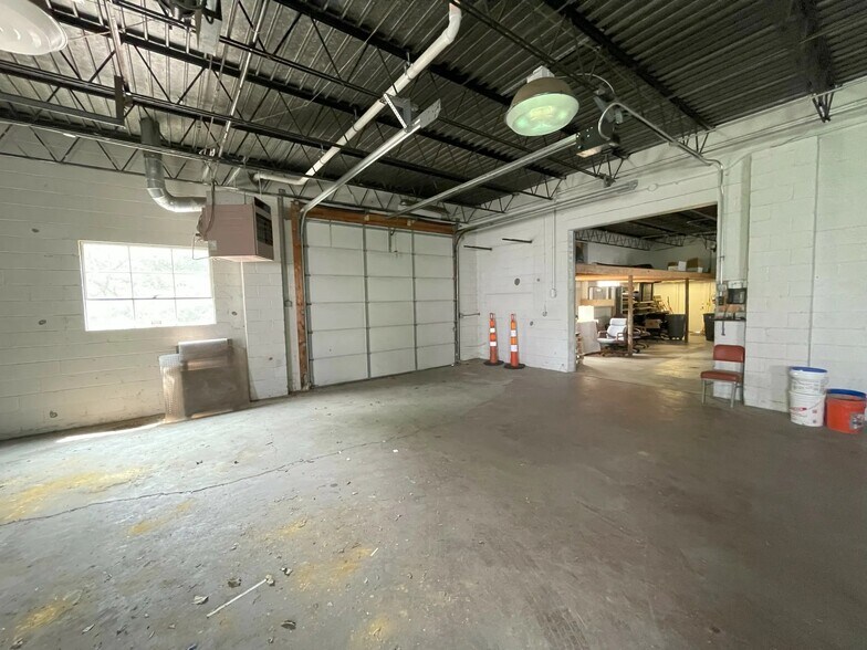 More Photos Of 1361-1365 Tennessee Ave, Cincinnati Warehouse For Sale