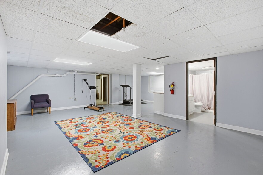 More Photos Of 437 Jefferson Rd, Fremont Shelter For Sale