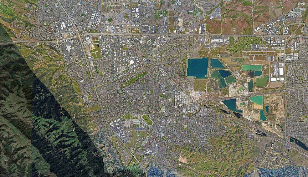 More Photos Of 301-325 Ray St, Pleasanton Office For Sale