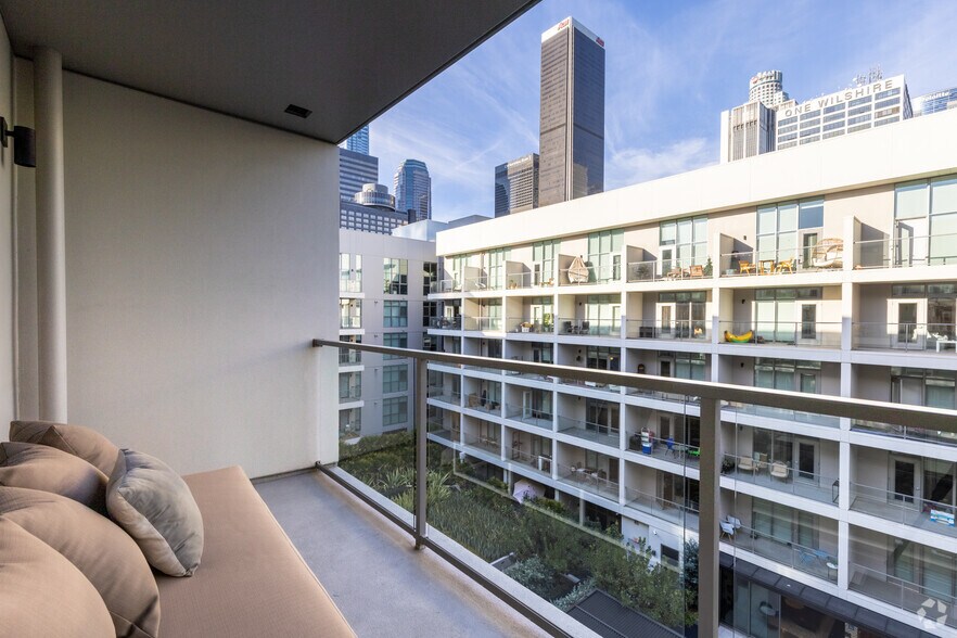 More Photos Of 750 S Grand Ave, Los Angeles Apartments For Lease