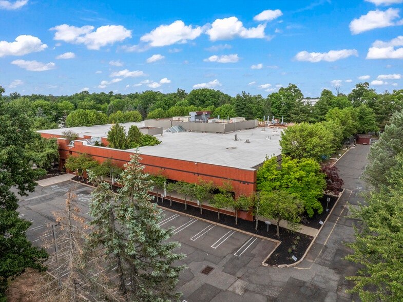 More Photos Of 2200 Cottontail Ln, Somerset Schools For Sale