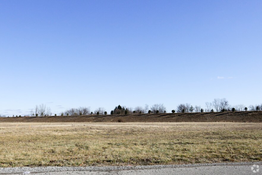 More Photos Of N Fairfield Rd @ Kemp Rd, Beavercreek Land For Lease