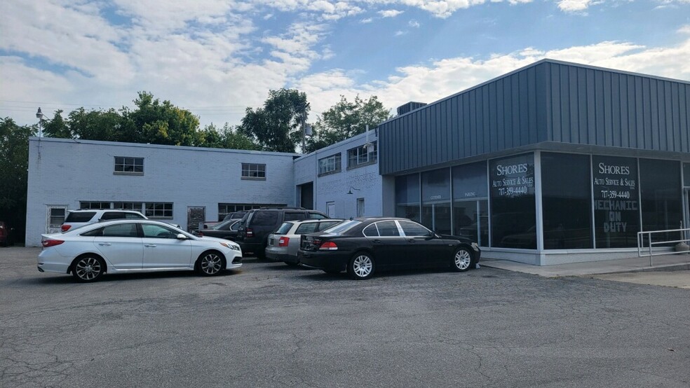 Primary Photo Of 523 N Queen St, Littlestown Auto Dealership For Sale