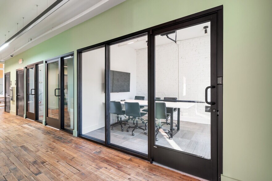 More Photos Of 828 N Broadway St, Knoxville Coworking Space