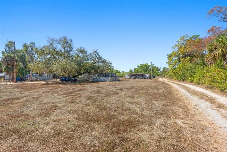 More Photos Of 380 San Jose St, North Fort Myers Manufactured Housing Mobile Home Park For Sale