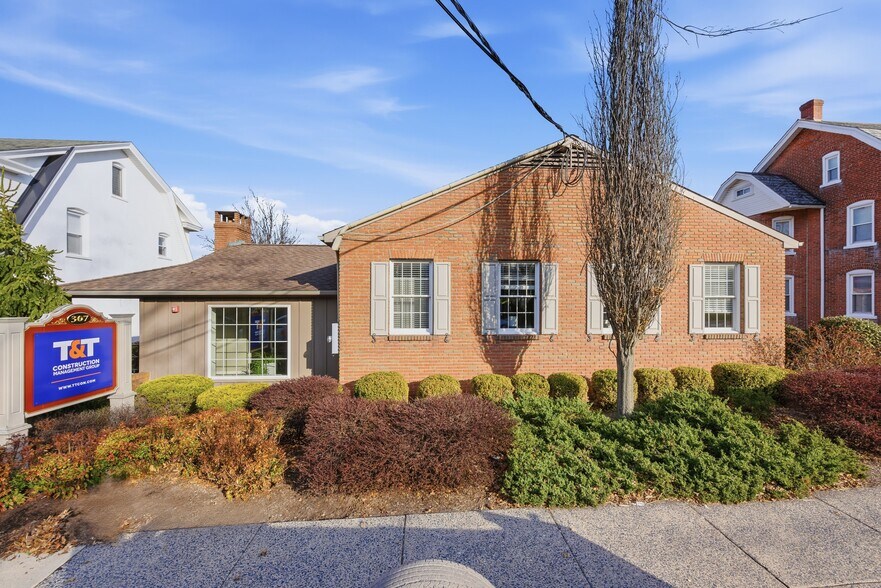 More Photos Of 307 E Broad St, Souderton Medical For Lease