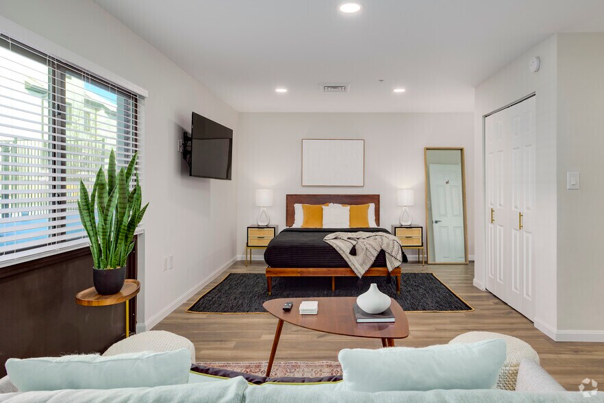 More Photos Of 315 Elden St, Herndon Apartments For Sale