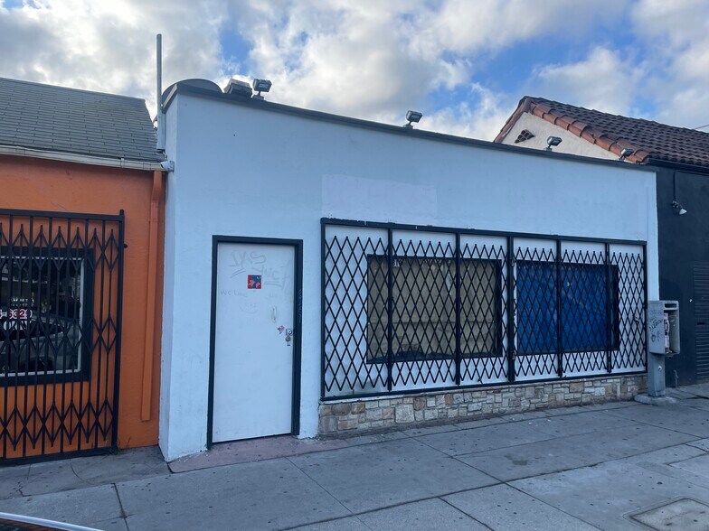 More Photos Of 4812 Huntington Dr S, Los Angeles Storefront Retail Office For Sale