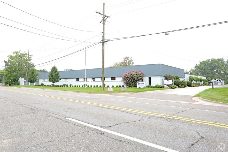 More Photos Of 118 Indianwood Rd, Lake Orion Manufacturing For Sale
