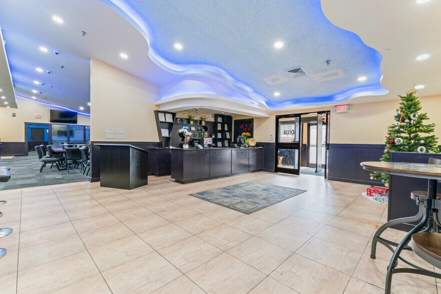 More Photos Of 5425 N Henry Blvd, Stockbridge Restaurant For Lease