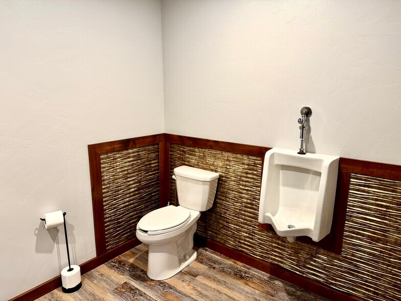 More Photos Of 311 12th St, Chinook Specialty For Sale