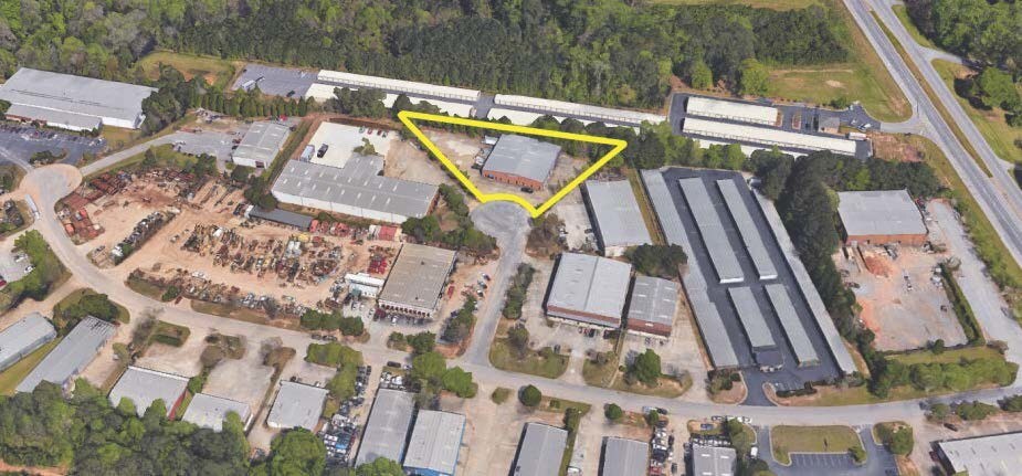 More Photos Of 120 Robinson Ct, Fayetteville Warehouse For Lease