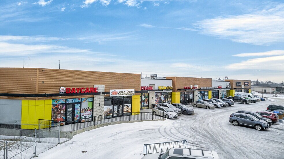 More Photos Of 13756 50th St NW, Edmonton General Retail For Lease