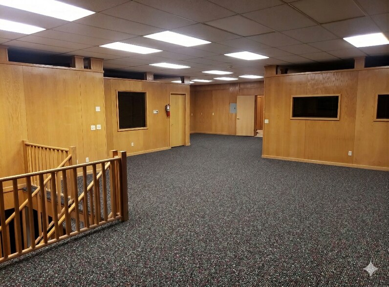 More Photos Of 649 N Front St, Rock Springs Warehouse For Lease