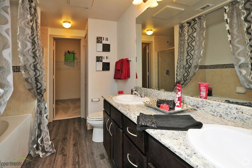 More Photos Of 1601 E Debbie Ln, Mansfield Apartments For Lease