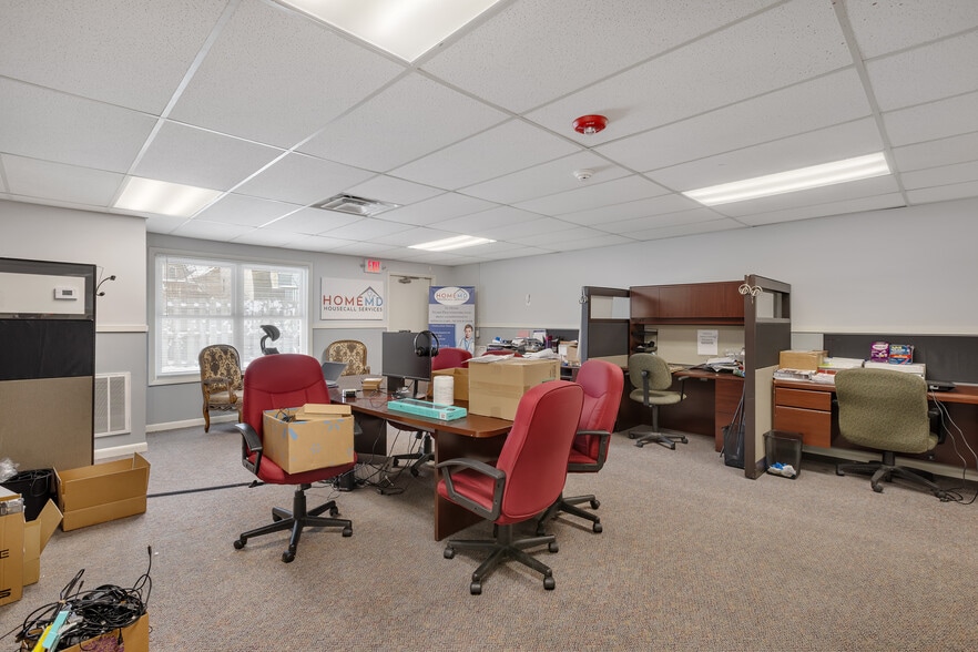 More Photos Of 5758 Cooley Lake Rd, Waterford Daycare Center For Sale