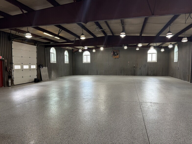 More Photos Of 14 Emily Rd, East Windsor Industrial For Sale