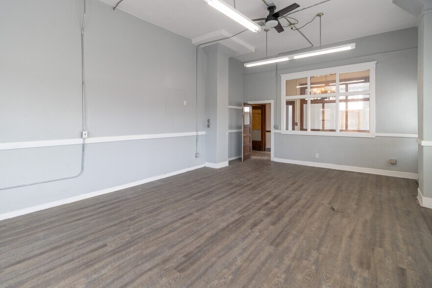 More Photos Of 902 S 1st Ave, Pocatello Distribution For Lease