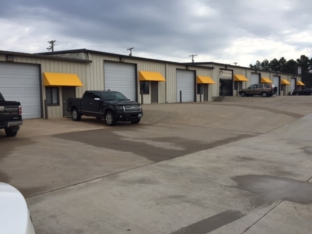 More Photos Of 2851 Hwy 60 N, Billings Warehouse For Lease