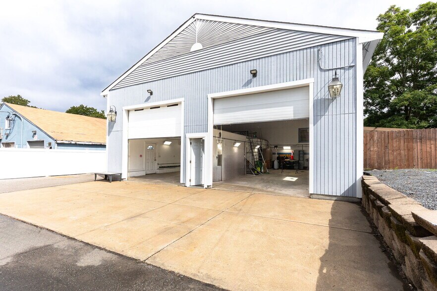 More Photos Of 280 Washington St, North Easton Light Distribution For Sale