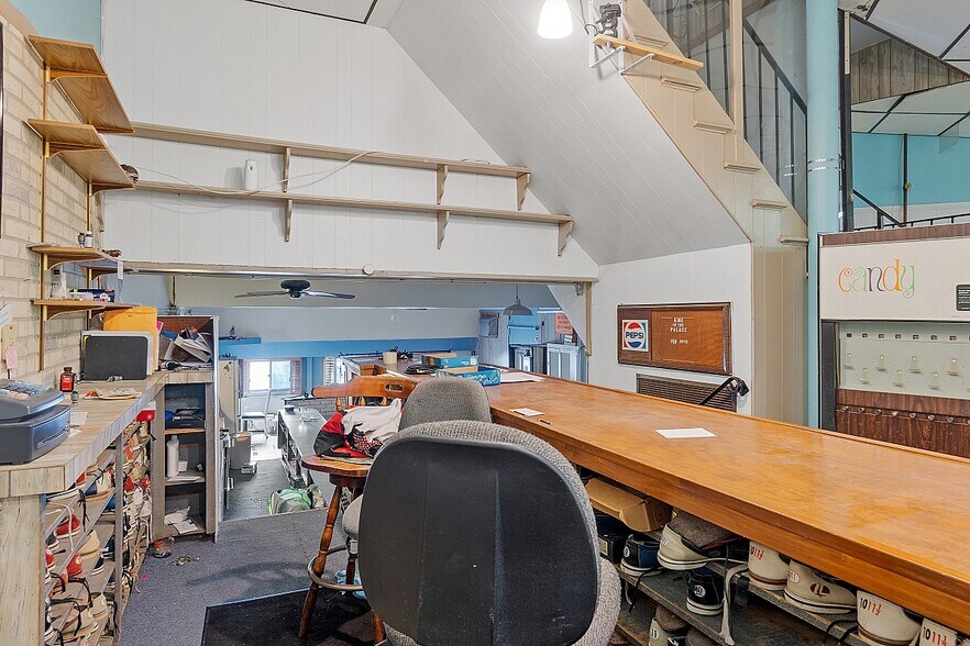 More Photos Of 78 Daniels St, Fitchburg Bowling Alley For Sale