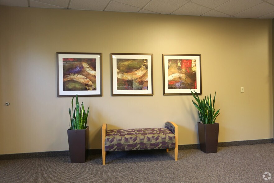 More Photos Of 15 Trafalgar Sq, Nashua Office For Lease