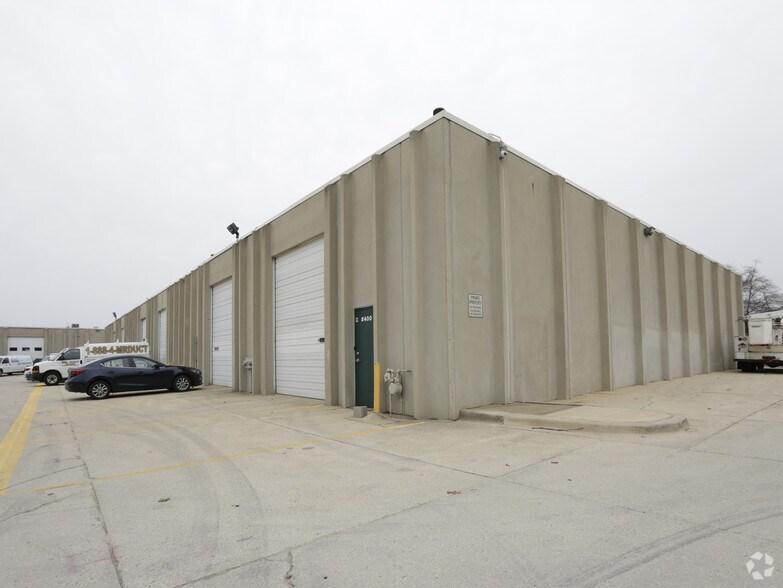 More Photos Of 400-428 W 5th Ave, Naperville Light Distribution For Lease
