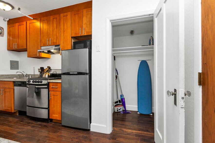 More Photos Of 1163 Pine St, San Francisco Apartments For Sale