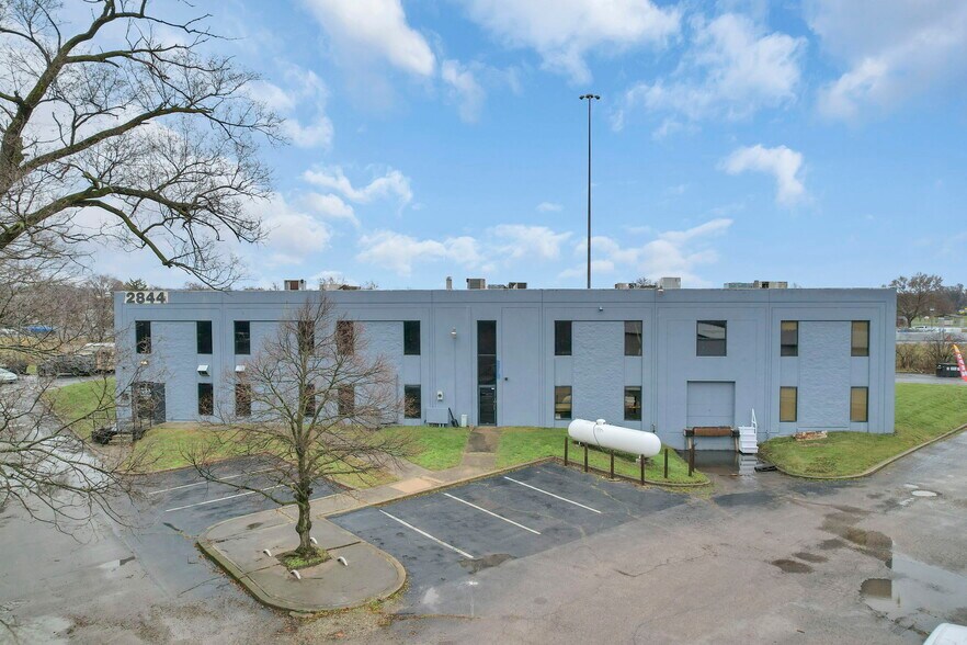 More Photos Of 2844 E River Rd, Dayton Office For Sale