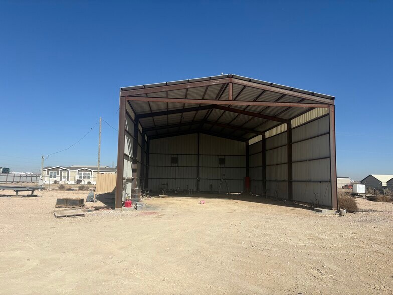 More Photos Of 509 Madrid Rd, Odessa Industrial For Sale