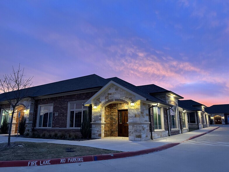 More Photos Of 8951 Collin McKinney Pky, McKinney Medical For Lease
