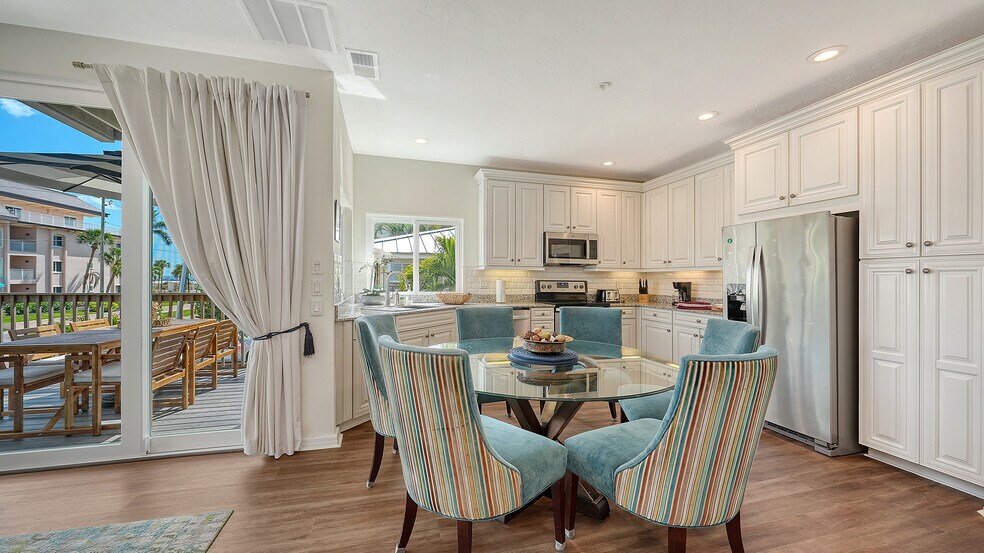 More Photos Of 5610 AVENIDA DEL MARE, Sarasota Specialty For Sale