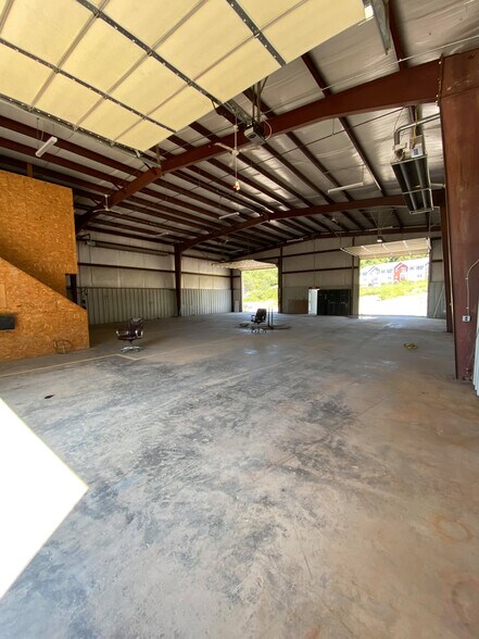More Photos Of 1800 N 12th St, Clarksburg Warehouse For Sale