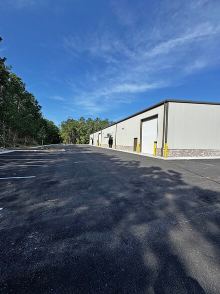 More Photos Of 80 Shelby Ln, Richmond Hill Industrial For Lease