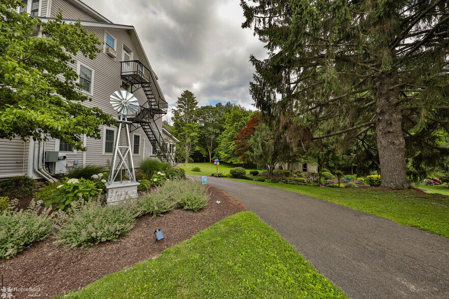 More Photos Of 2468 Route 390, Canadensis Hospitality For Sale