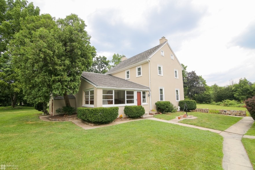 More Photos Of 3305 Municipal Dr, Whitehall Apartments For Sale