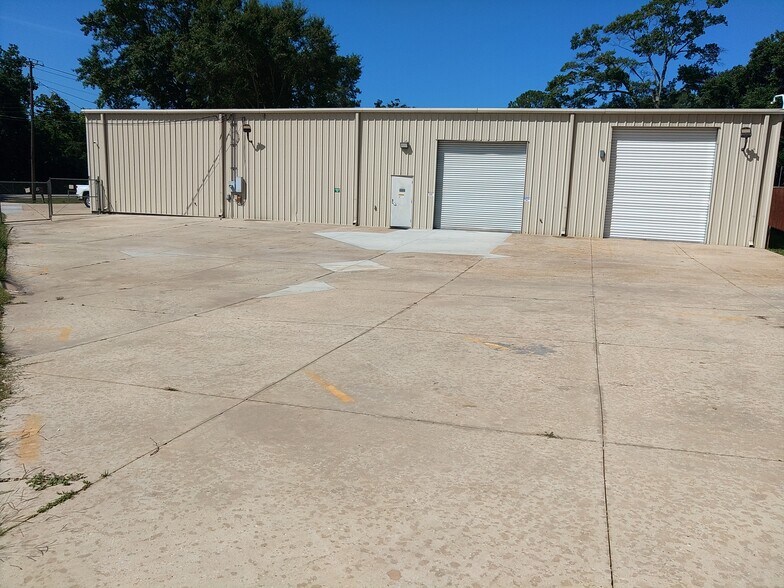More Photos Of 5870 Old Pascagoula Rd, Theodore Warehouse For Lease