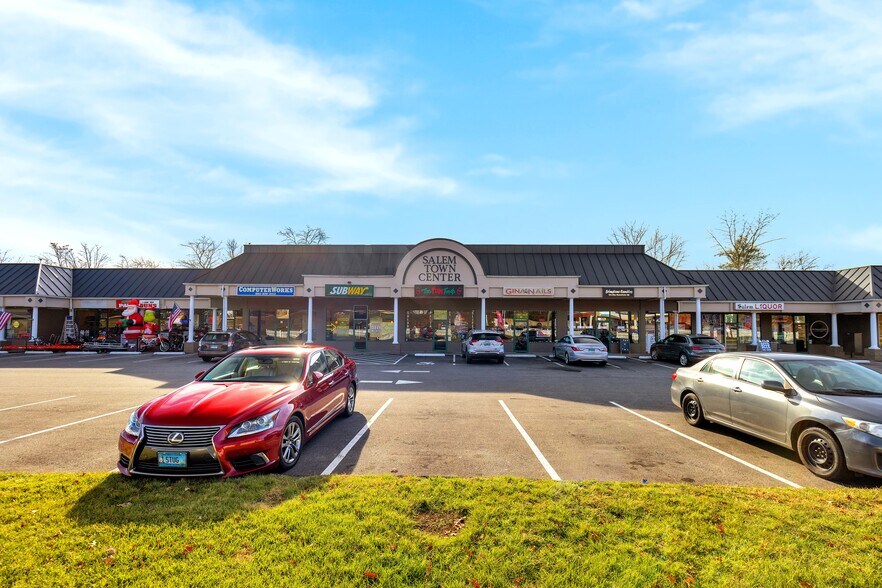More Photos Of 1 New London Rd, Salem Unknown For Lease
