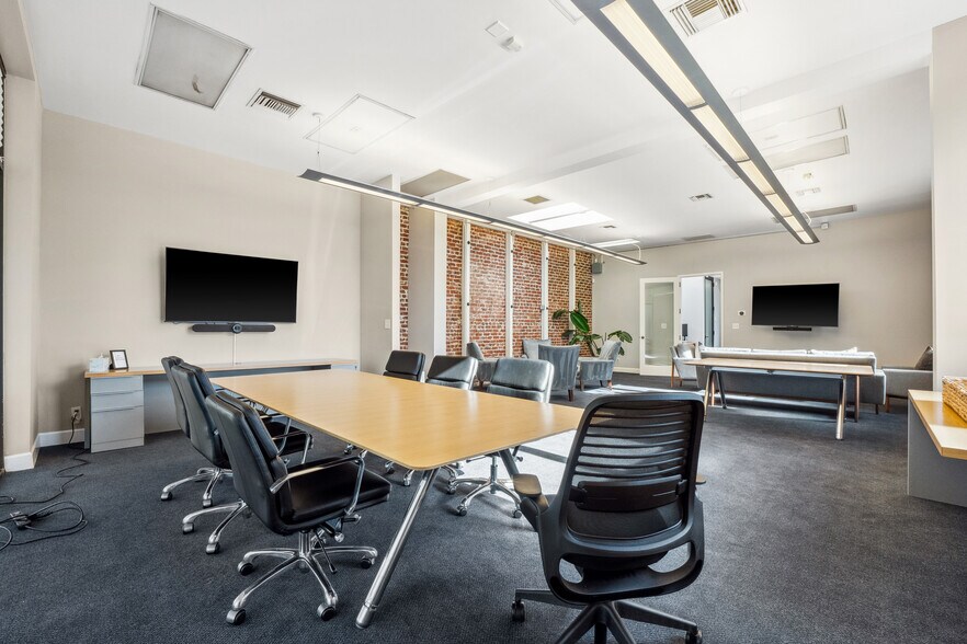 More Photos Of 247 High St, Palo Alto Office For Lease