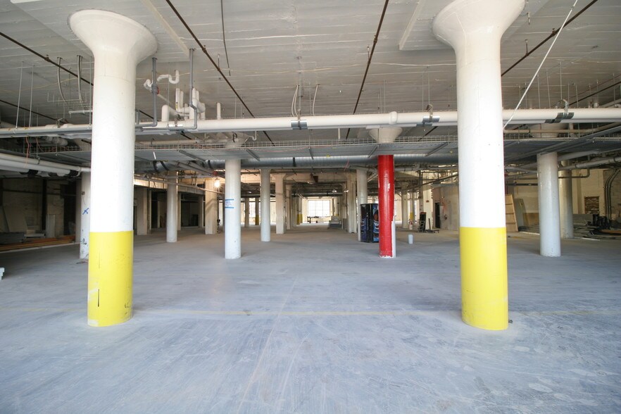 More Photos Of 102 W Superior St, Fort Wayne Apartments For Lease