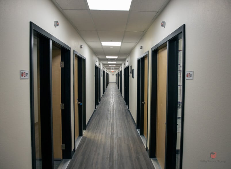 More Photos Of 1402 W Pico Ave, El Centro Self Storage For Lease