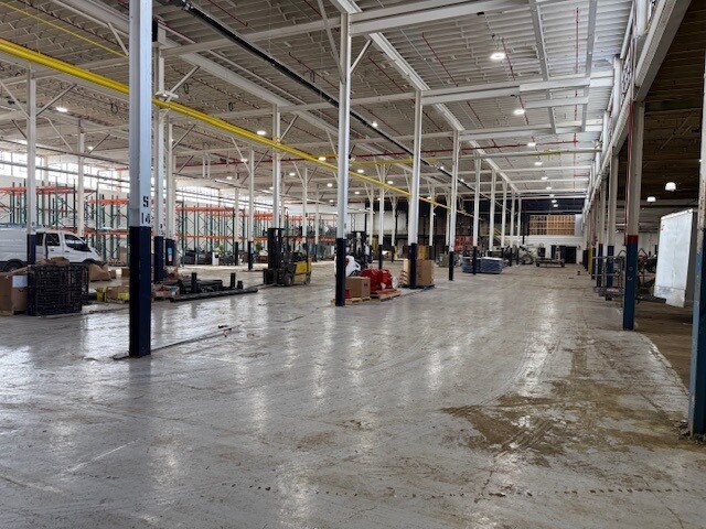 More Photos Of 5278 County Road 424, Antwerp Manufacturing For Lease