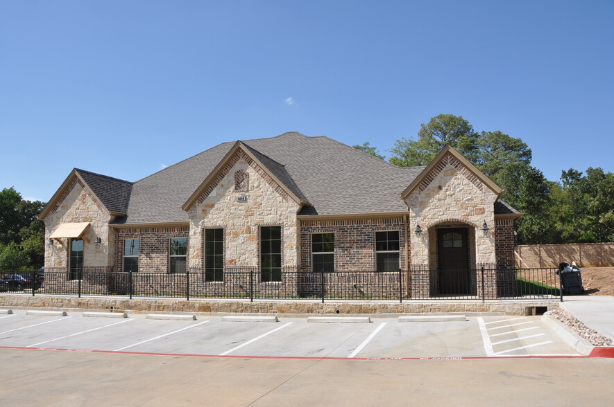 Primary Photo Of 8609 Mid Cities Blvd, North Richland Hills Office For Lease