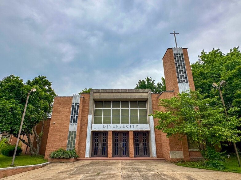 More Photos Of 3201 Itaska St, Saint Louis Specialty For Sale