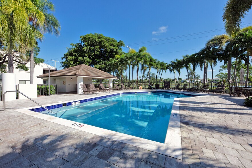 More Photos Of 361 NE 191st St, Miami Apartments For Sale