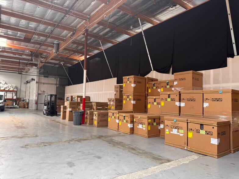 More Photos Of 3615 Old Conejo Rd, Newbury Park Manufacturing For Sale