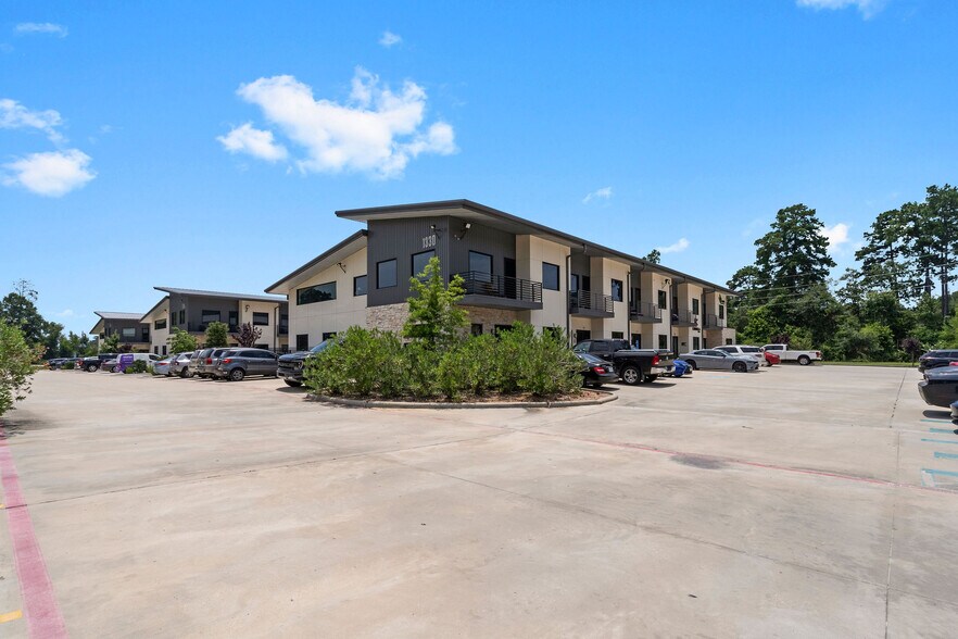 More Photos Of 1330 Rayford Park Rd, Spring Loft Creative Space For Lease