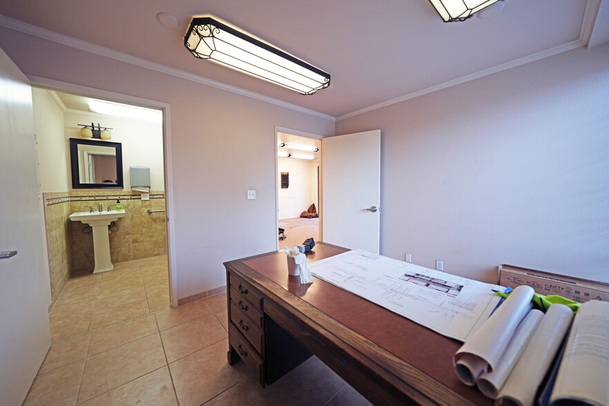 More Photos Of 974 Griffin St, Grover Beach Warehouse For Lease